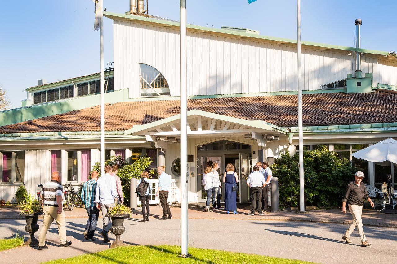 Aronsborgs Konferenshotel Bålsta Exterior foto